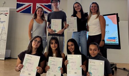 Acte de reconeixement als alumnes que obtenen els certificats de Cambridge