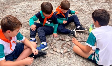 Activitat Ubuntu a la natura amb els alumnes taronges de 5è de primària i d’I4